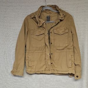 GAP Men's Field Jacket in Tan